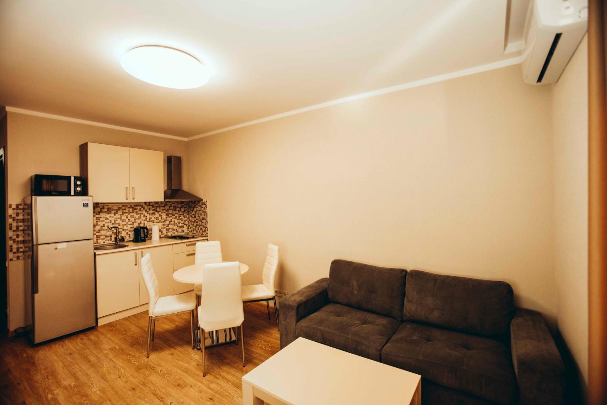 Holiday Lux Tower Батумі Номер фото