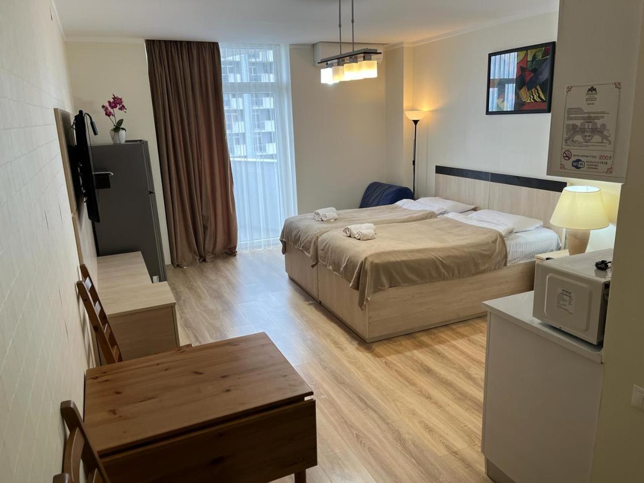 Holiday Lux Tower Батумі Екстер'єр фото