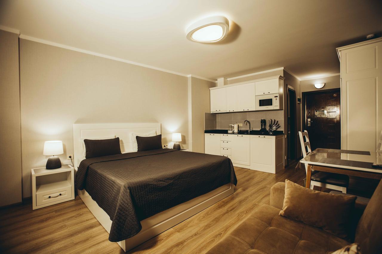 Holiday Lux Tower Батумі Екстер'єр фото